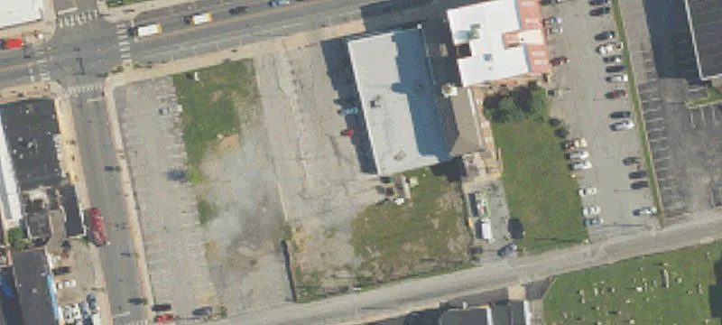 320 Lincoln Hwy