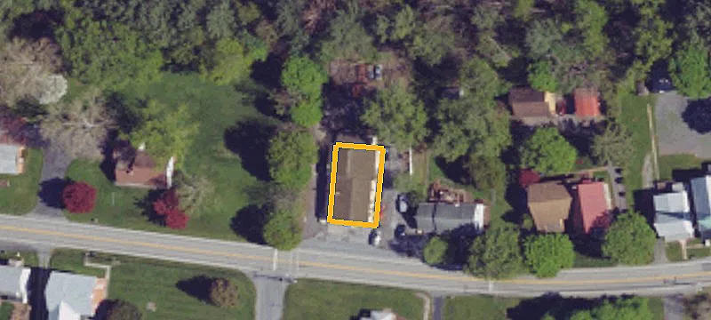 1601 Main St
