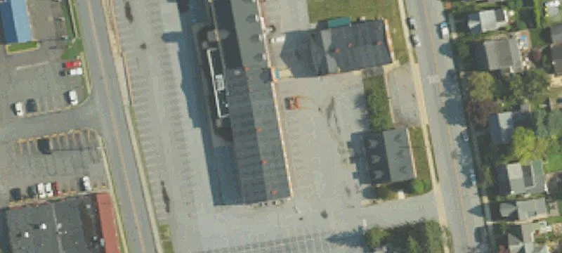 600 Broad St