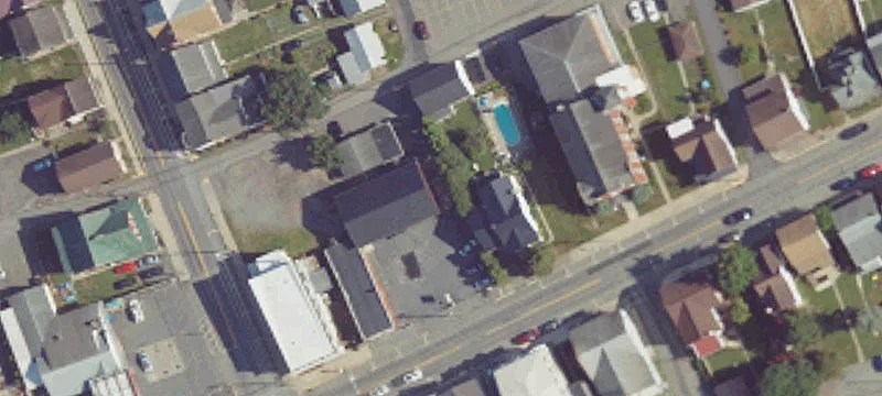 13 Main St