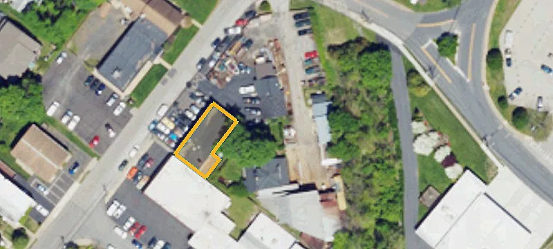 100 Ehrenpfort Ave