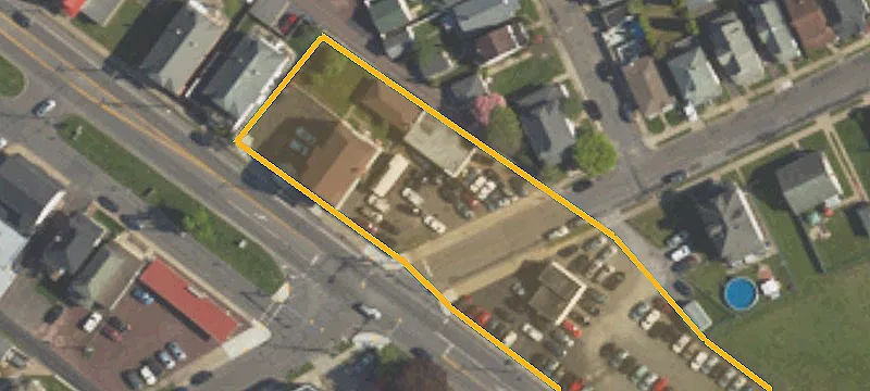 215 End Rd