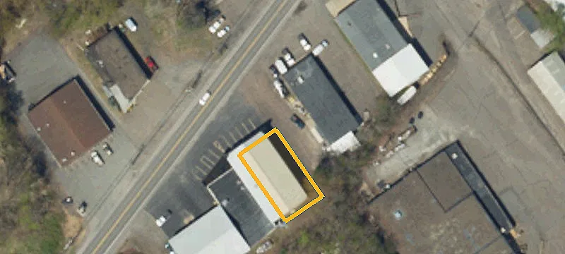 1081 Main St