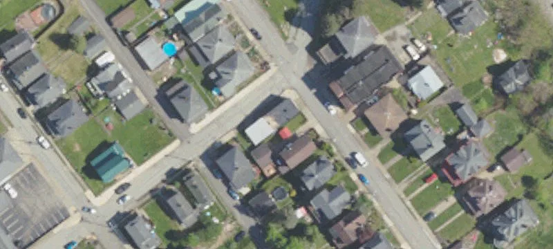 715 Crst Ave