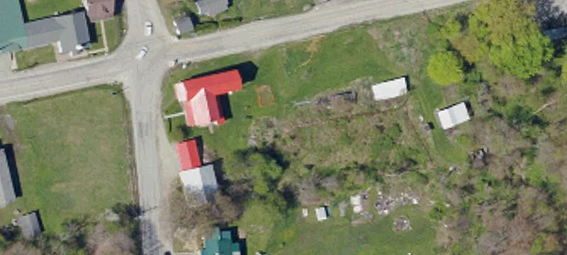 700 White Rd