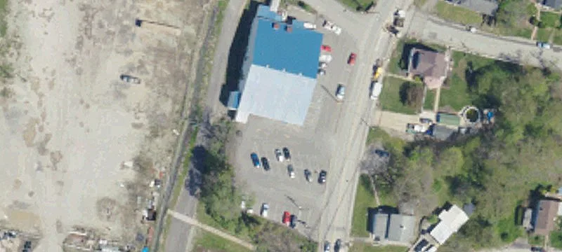 575 Henderson Ave