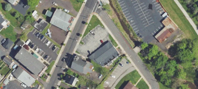 36 Lincoln Ave, Unit 42