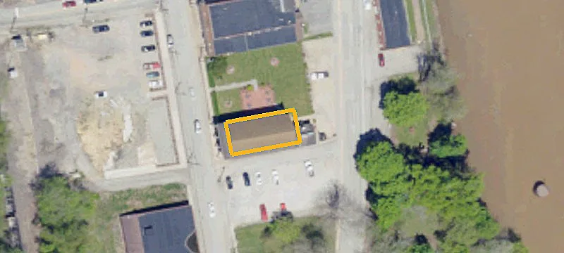400 Frnt St