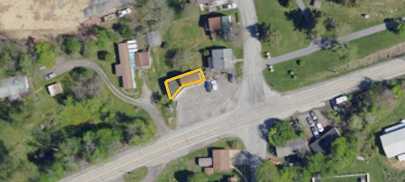 137 Rte 40th W