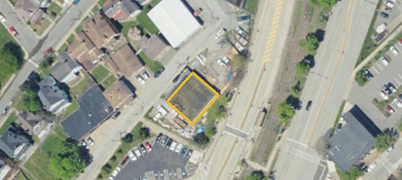 8 Logan St