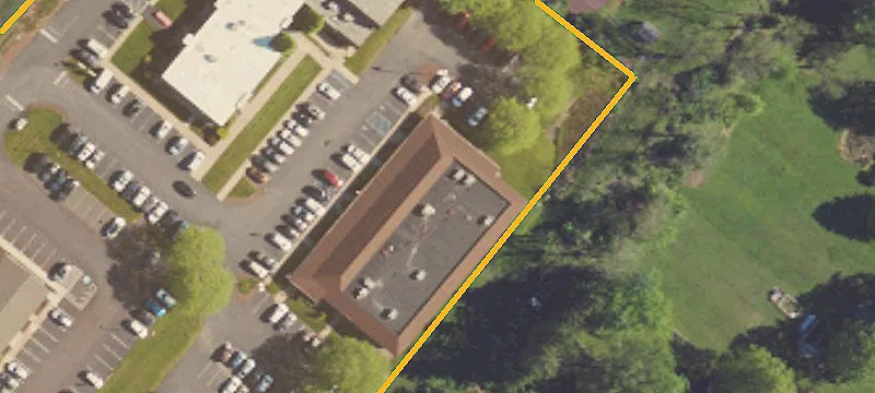711 Lawn Ave, Unit C2