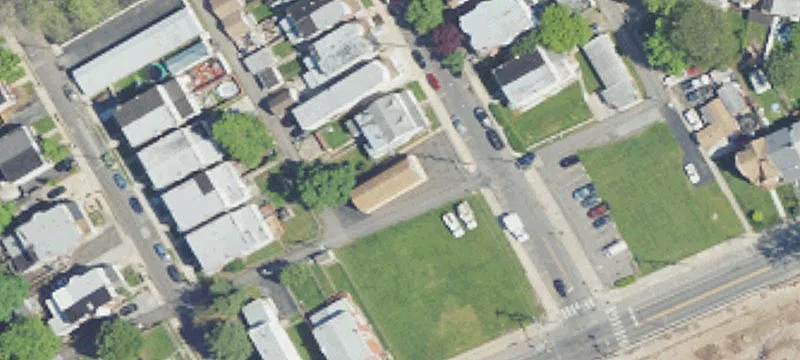 1004 Yates Ave