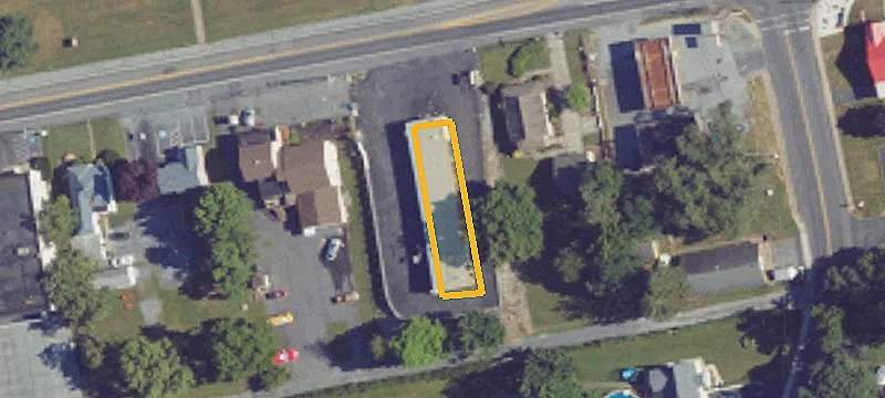 4611 Locust Ln