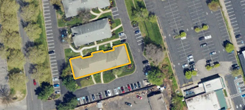 174 Middletown Blvd, Unit C-4