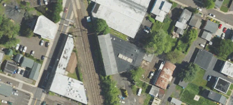 121 4th St