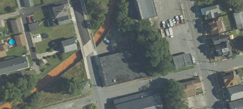 841 Oak St
