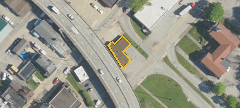 216 2nd Ave
