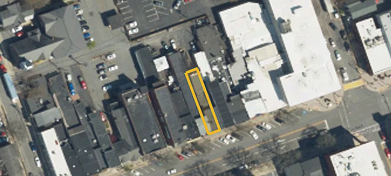 728 Main St