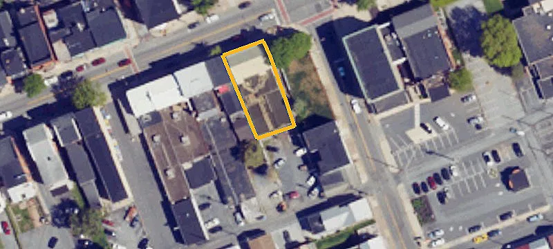 7 Main St