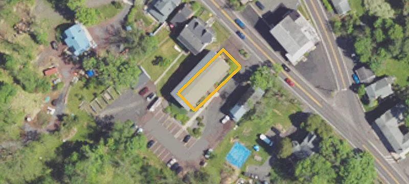 3183 Main St