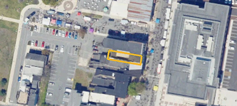 27 Main St