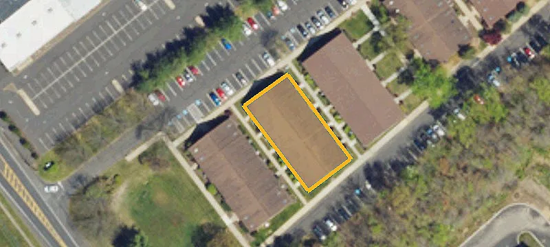 1609 Woodbourne Rd Ste 204a