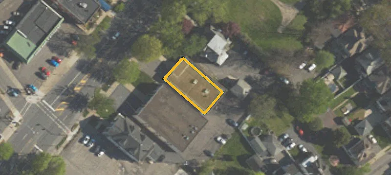 385 Wyoming Ave