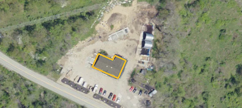 40 Cecil Henderson Rd