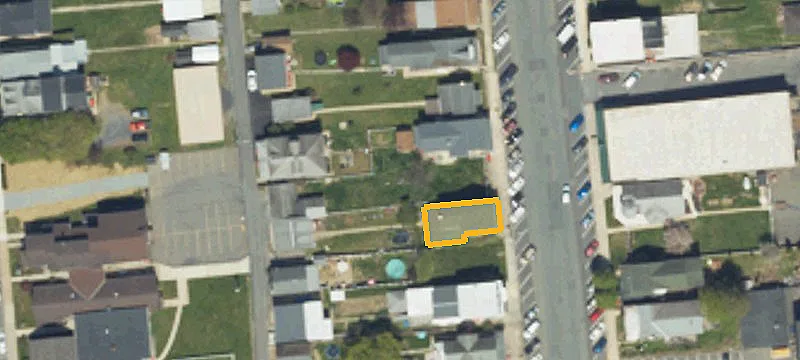 160 2nd St
