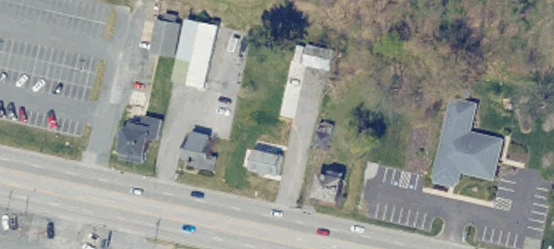 1453 Lincoln E Way