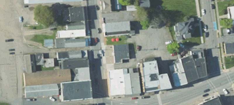 18 Troy St