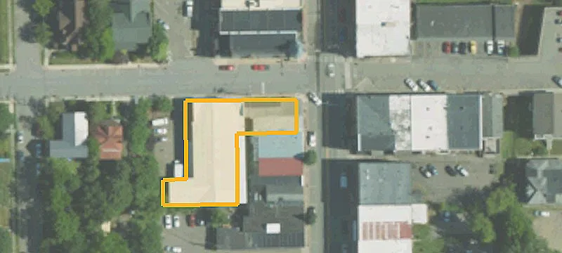 502 Main St