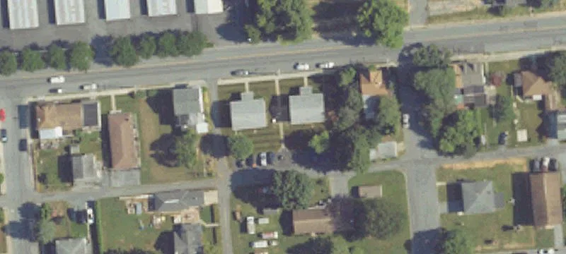 1504 Walnut St