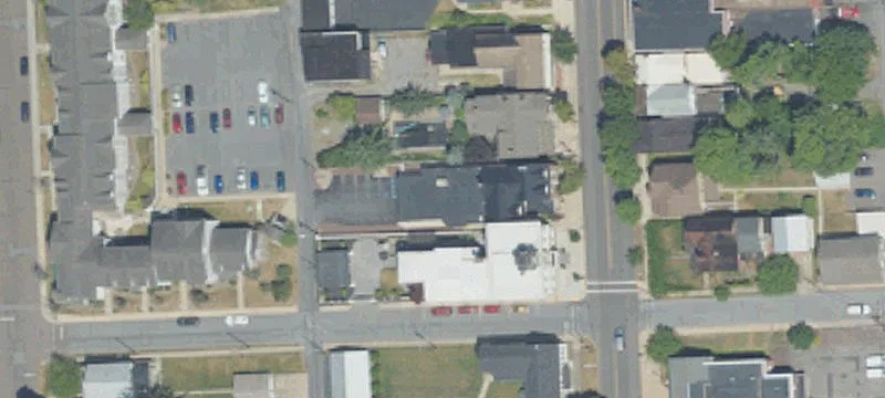 42 Main St