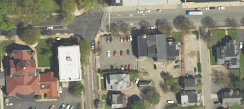 382 Campbell St