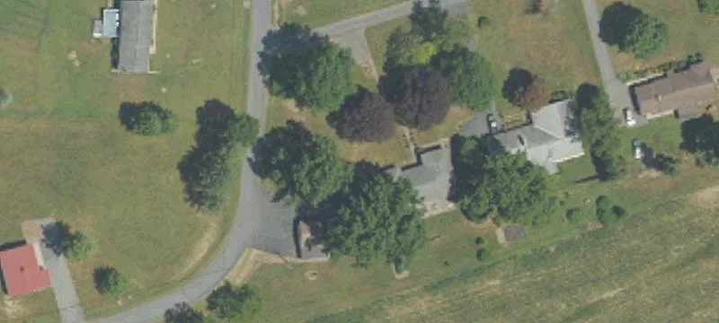 24 Cardinal Ln