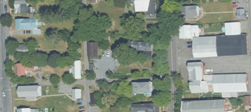 34 Main St