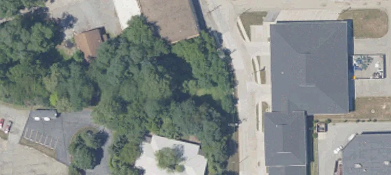 110 6th St
