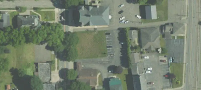 15 Main St