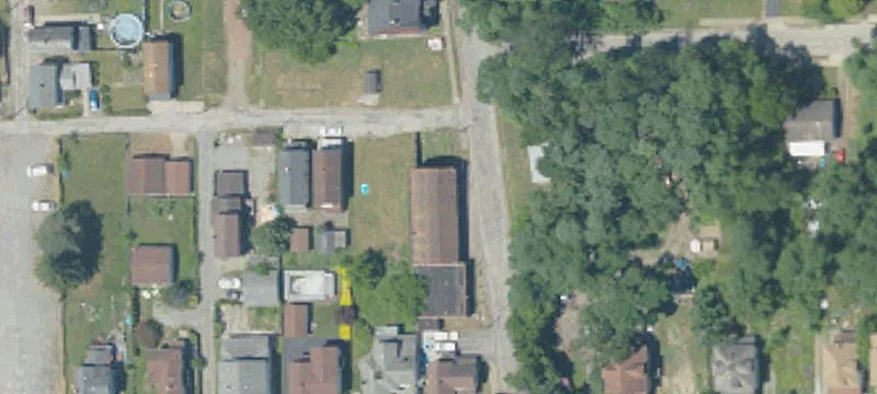 1 2nd E Lutton St