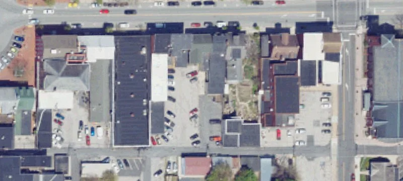33 York St
