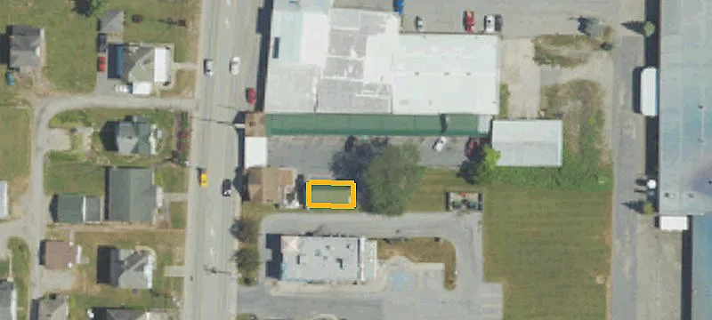 736 Ctr Ave