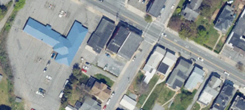 300 Main St