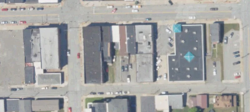 427 Lawrence Ave