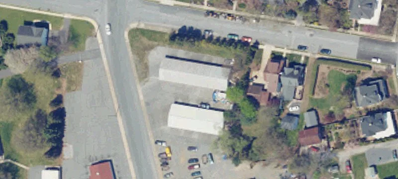 560 Bishop Ave