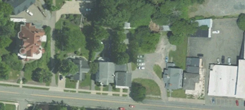 1055 Main St