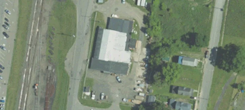 215 Thomas Ave