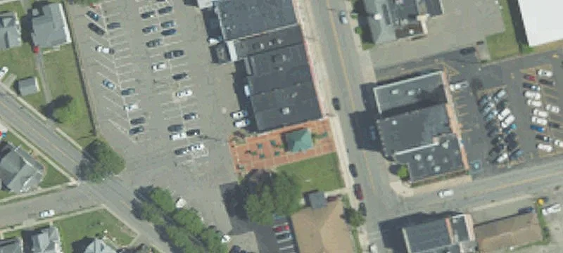 332 Main St