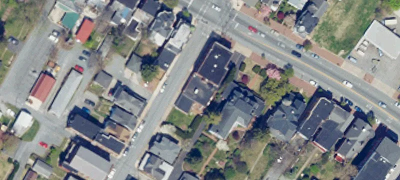 152 Main St