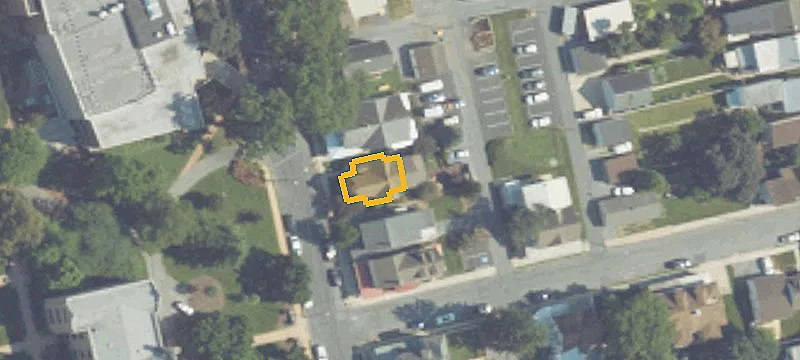 112 College Ave